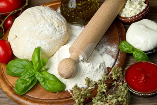 ingredients for homemade pizza