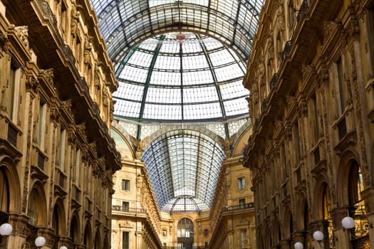 Vittorio Emanuele Gallery, Milan