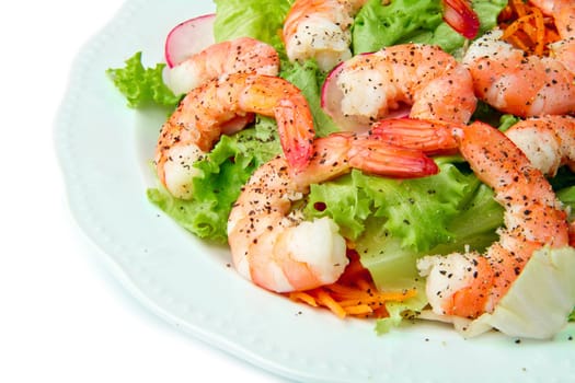 salad of shrimp, mixed greens