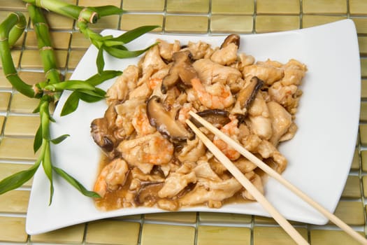 chicken with shrimp and mushroom