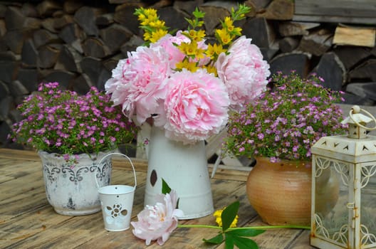 Patio Garden Flowers Decoration Table