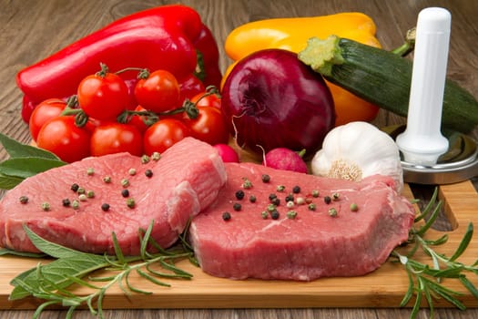 red meat with fresh vegetables