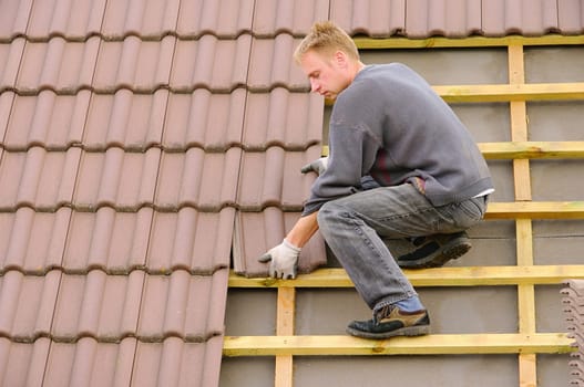 Dach decken - tile roof covering 01