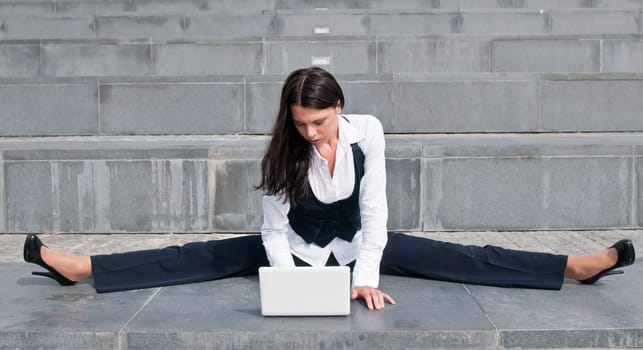Flexible business - woman with laptop