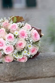 Bouquet of roses with pink roses - copy space - horizontal