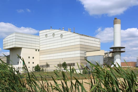 plant for the treatment of garbage and industrial waste