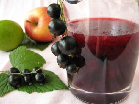 Smoothie with apple and blackcurrant
