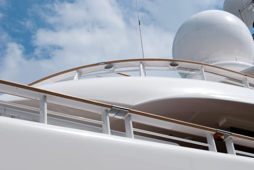 radar equipment of a yacht