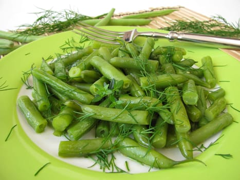 Bean vegetables with dill and savory