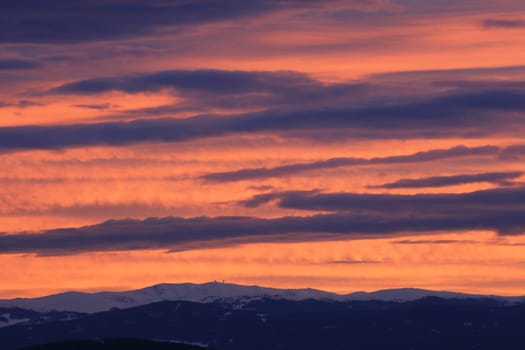 sunset or (sunset beach) or (sunset nature) or (sunset skyline)