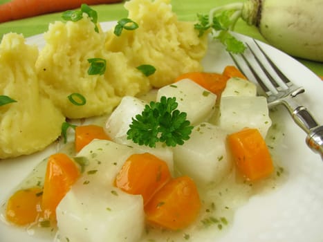 Radish vegetables with mashed potatoes