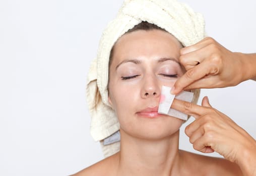 Remove lady's beard