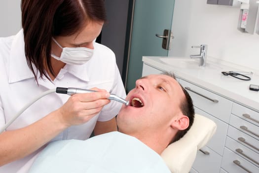 Dental treatment (mr)