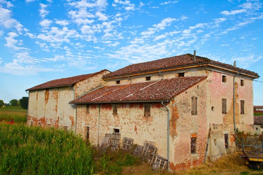rural home landscape
