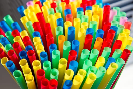colored straw