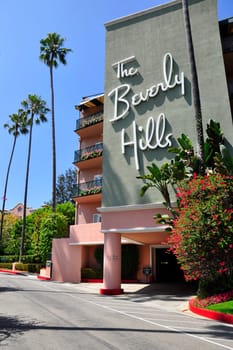 Image of the entrance of the Beverly Hills Hotel, California, USA