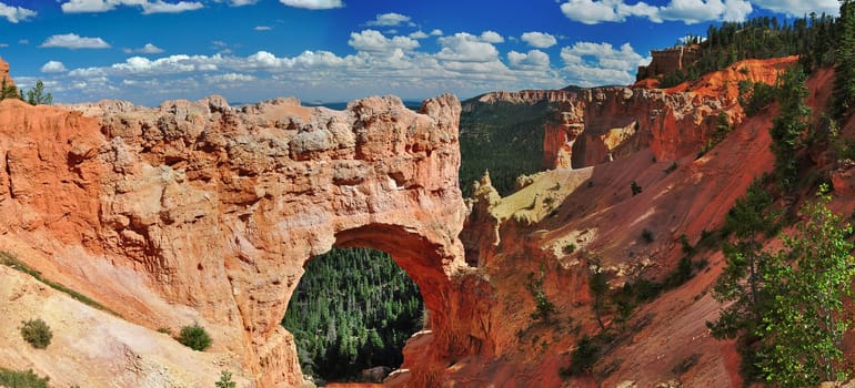 Red Cliff Village,Natural Bridge,Bryce Canyon National Park,Utah,USA