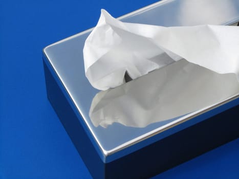 Paper tissue box