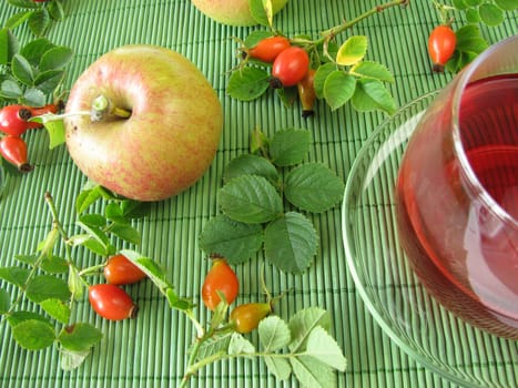 Fruit tea with rose hips and apples