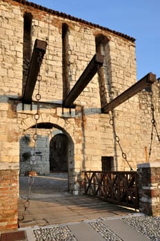 castle drawbridge, brescia