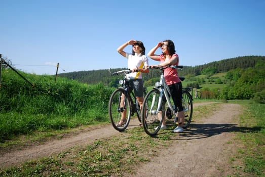 Cycle tour