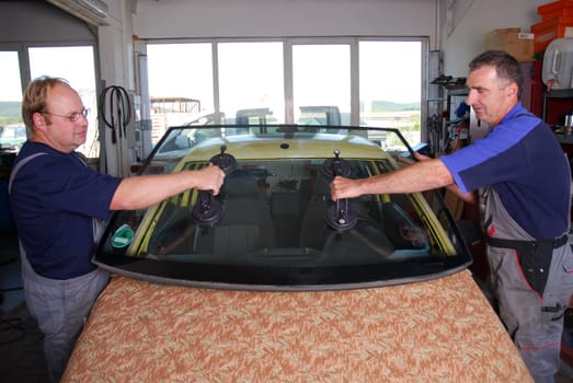 Windshield change