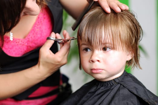 Cutting bangs