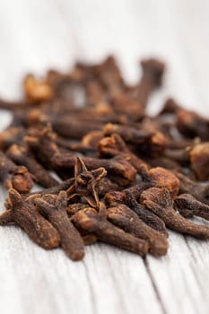 Cloves
