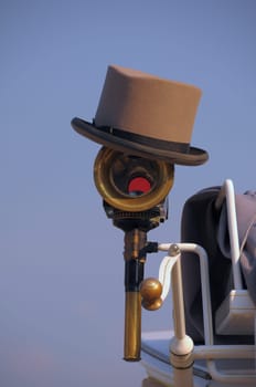 Top hat