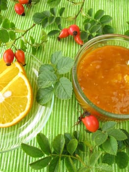Jam with rose hips and oranges