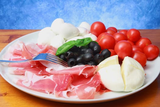 mixed cold cuts and cheese