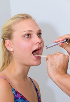 Oral examination at the doctor's