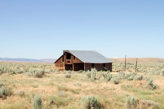 Abandoned Barn in Central Oregon Farmland