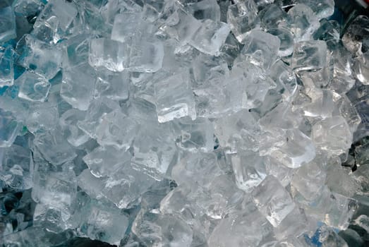 ice cubes to cool drinks
