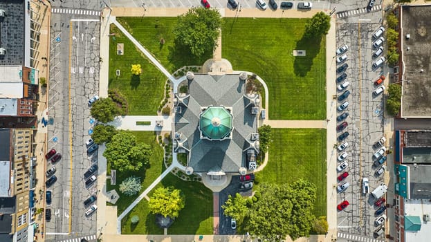 Image of Downtown square straight down aerial shot of Columbia City Courthouse