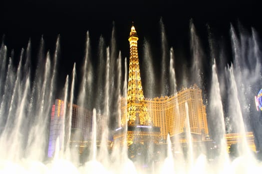 Bellagio fountains with the Eiffel tower in Las Vegas