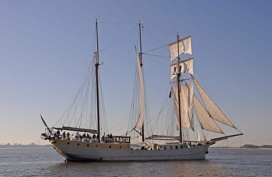 Sailing ship