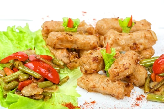 Orient salad with spicy chicken meat and roasted vegetables