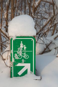 Winter walk on the Schwanenallee