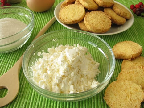 Gluten-free biscuits made from corn flour