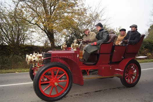 London to Brighton Veteran Car Run 6th Nov 2011, Slough Green, West Sussex http://www.veterancarrun.com/