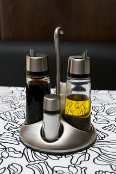 Sauce, saltcellar and paper container