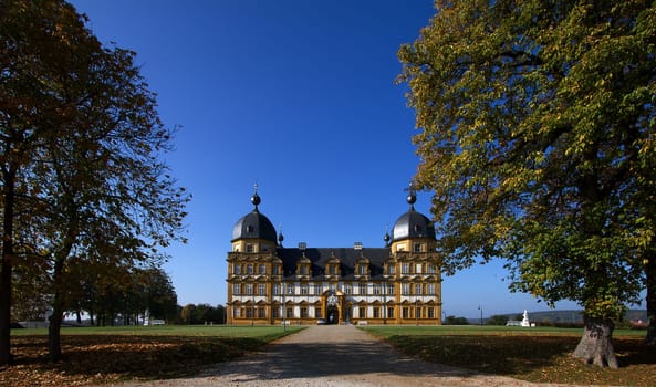 architecture,bavaria,trees,autumn,sky,park,sunshine,towers