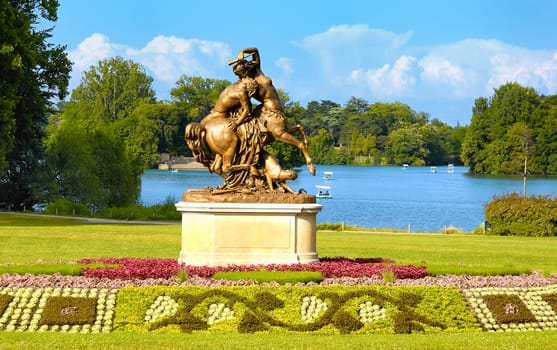 park view of the head of gold and the famous ake in summer