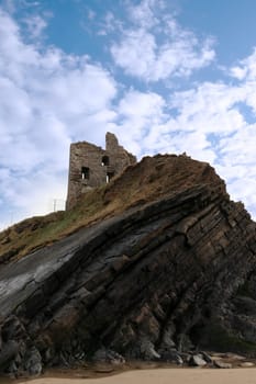 ballybunion castle on the rocks in the west coast of ireland