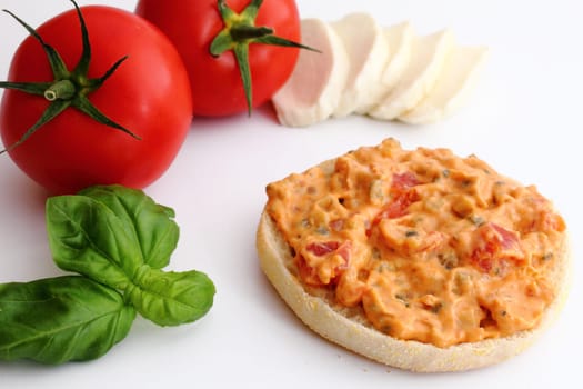 Tomato-mozzarella-basil as a spread