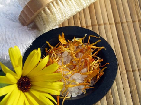 Salt scrub