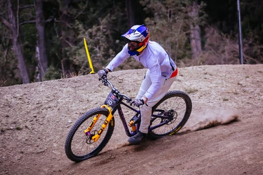 MAYDENA, AUSTRALIA - FEBRUARY 08: Matt JONES of Great Britain competes in the finals of Red Bull Hardline Tasmania on February 8, 2025 in Maydena, Australia.