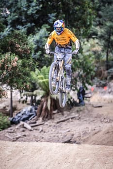 MAYDENA, AUSTRALIA - FEBRUARY 08: Gee ATHERTON of Great Britain competes in the finals of Red Bull Hardline Tasmania on February 8, 2025 in Maydena, Australia.