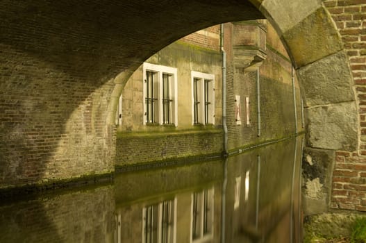 Beautiful picture of houses next to a canal